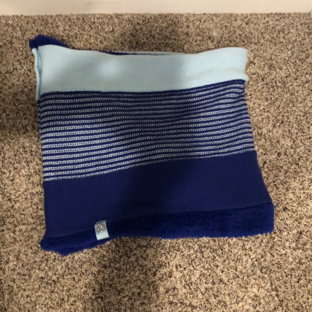Ivivva Scarf
